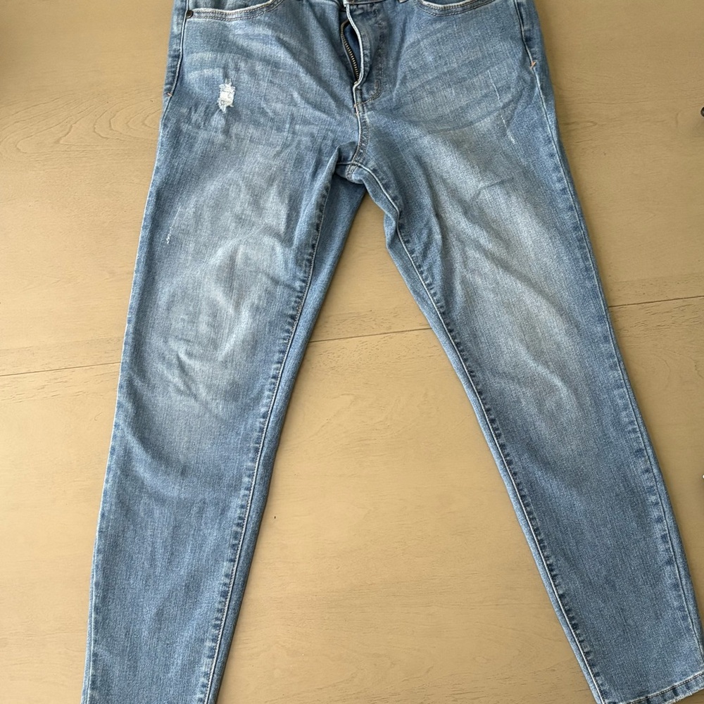 1822 Denim Blue Skinny Jeans with Distressed Details